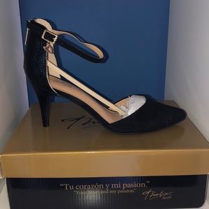 High heel strap shoe